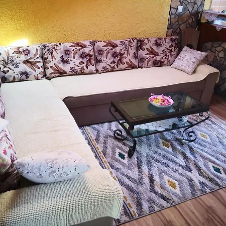 Kuca Tonci & Semsa Apartment Tisno